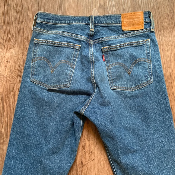 Levi wedgie fit jeans - Picture 3 of 3